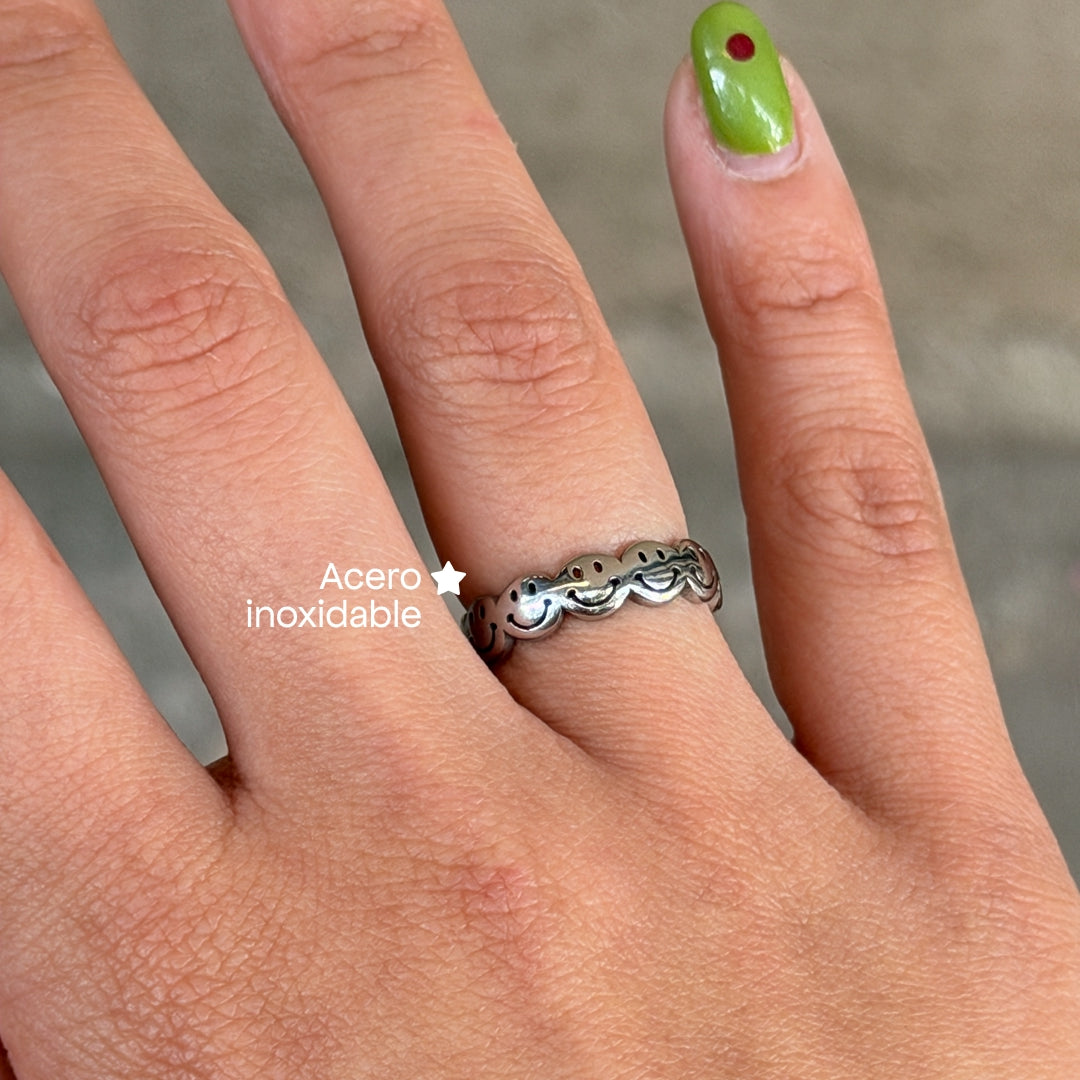 Comprar Anillo Mini Smiley Plata en Joyería Chabacano