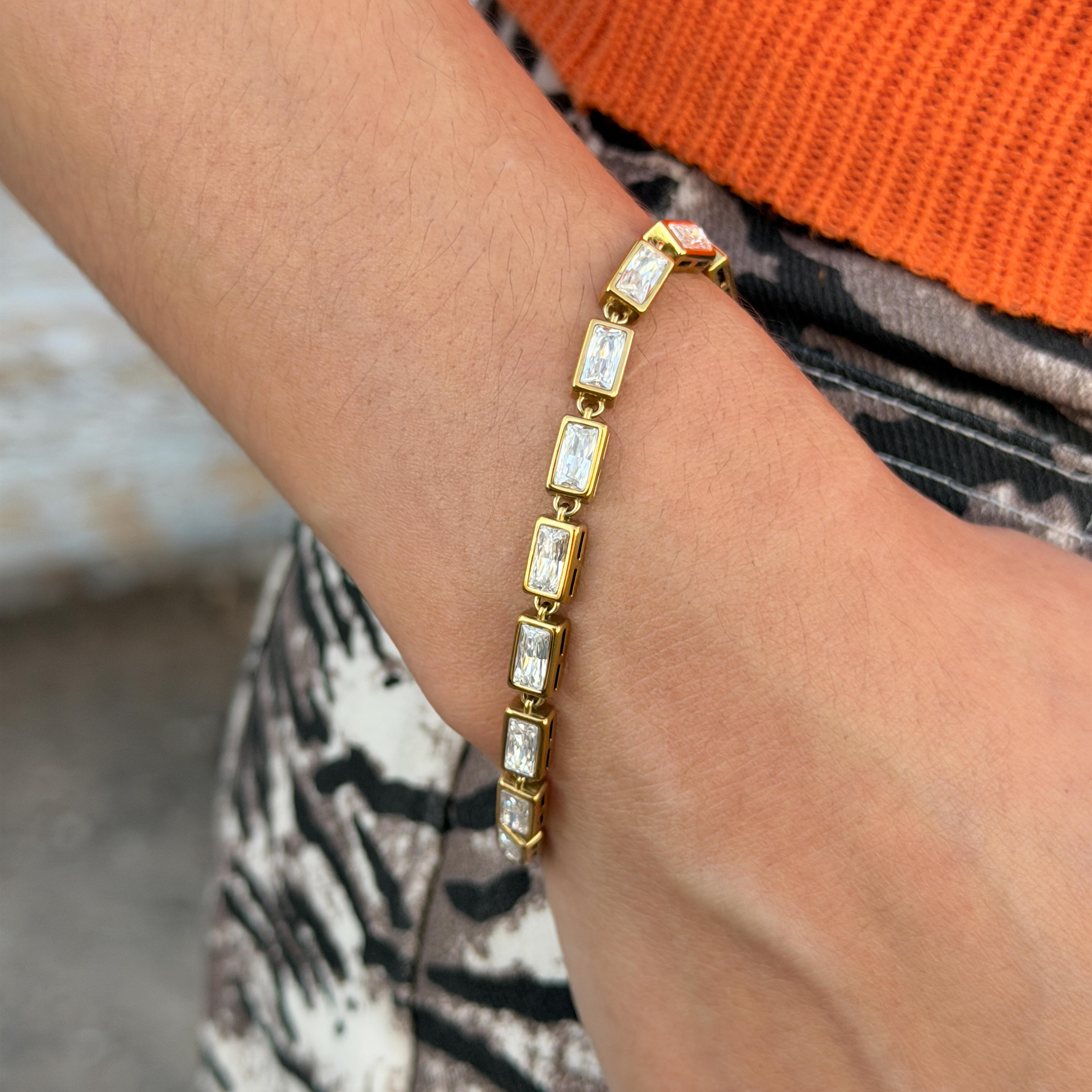 Comprar Pulsera Nest Dorada en Joyería Chabacano