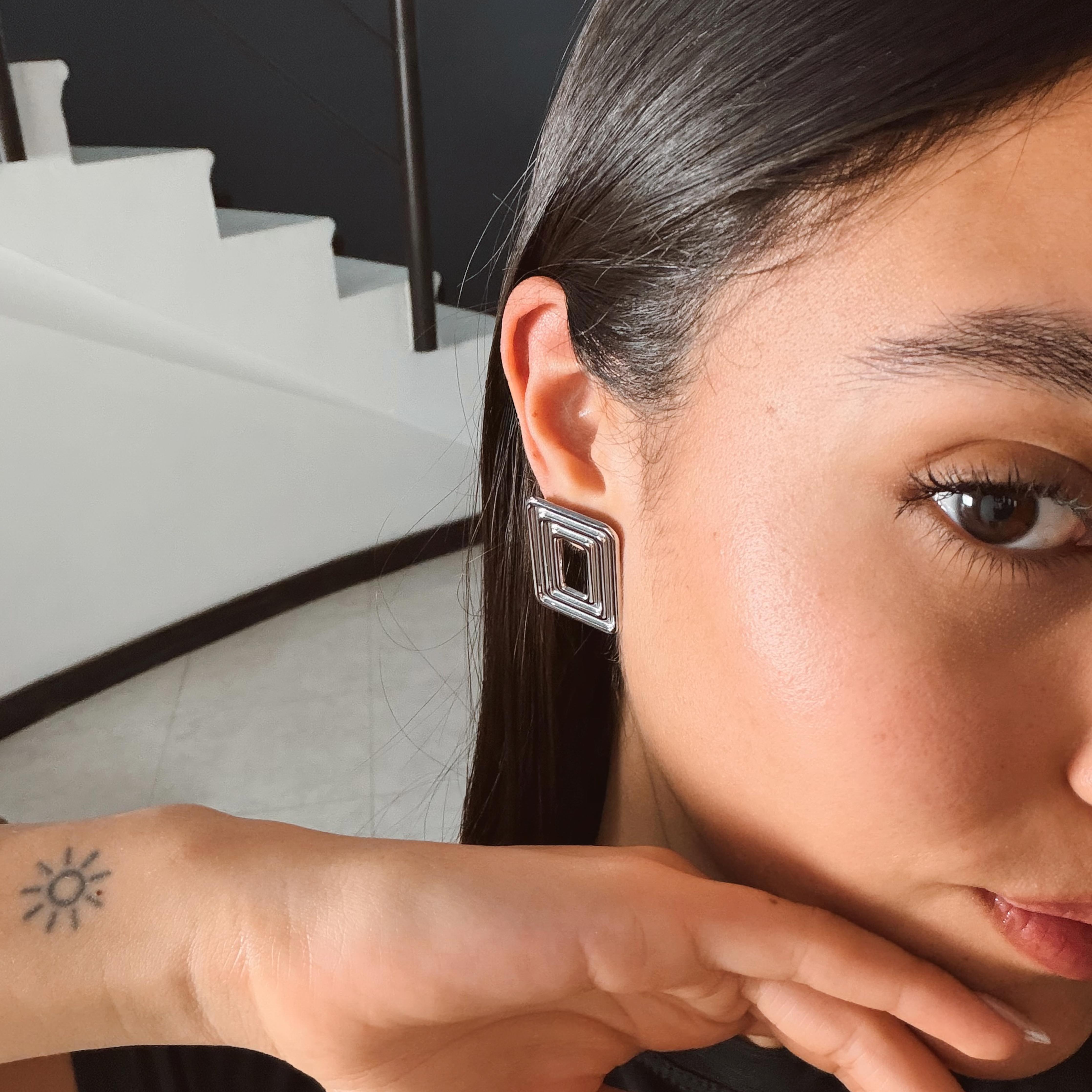Comprar Aretes Frame Plata en Joyería Chabacano